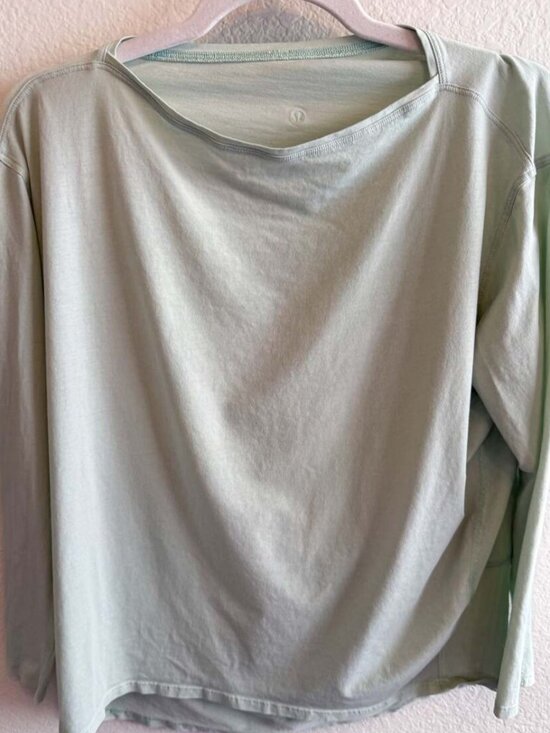 Tops - Action Long-Sleeve Shirt in Delicate Mint